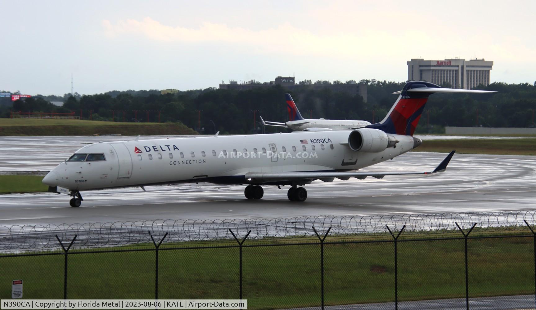 N390CA, 2003 Bombardier CRJ-701ER (CL-600-2C10) Regional Jet C/N 10106, EDV/DAL CRJ7 zx MGM-ATL
