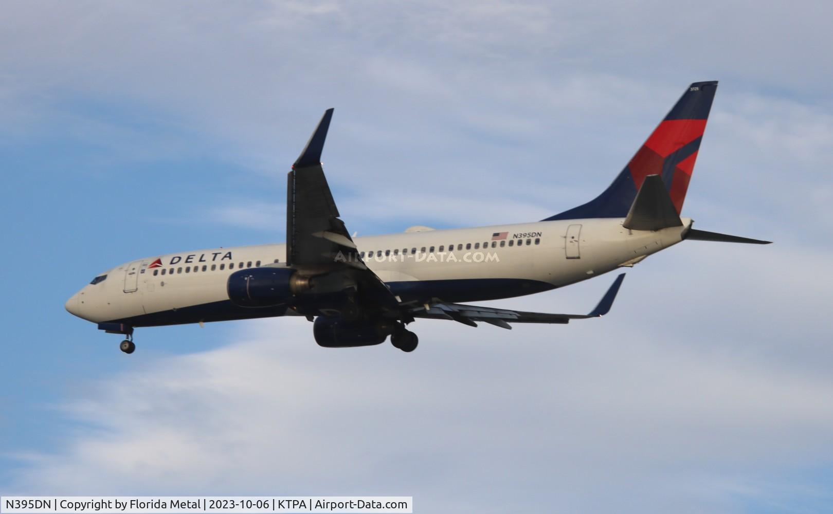 N395DN, 2000 Boeing 737-832 C/N 30773, DAL 738 zx SEA-TPA