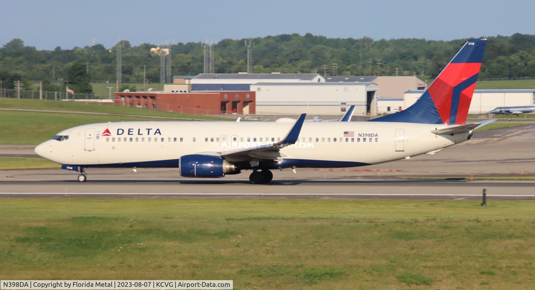 N398DA, 2000 Boeing 737-832 C/N 30774, DAL 738 zx CVG-TPA