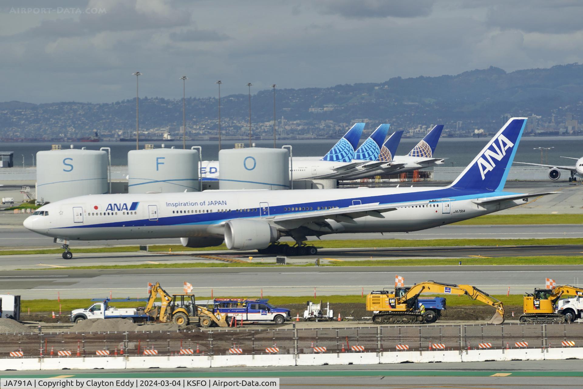 JA791A, 2015 Boeing 777-381/ER C/N 60137, SFO 2024.