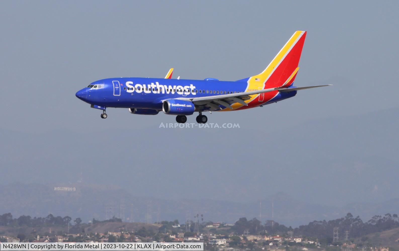 N428WN, 2002 Boeing 737-7H4 C/N 29844, SWA 737 nc zx LAS-LAX