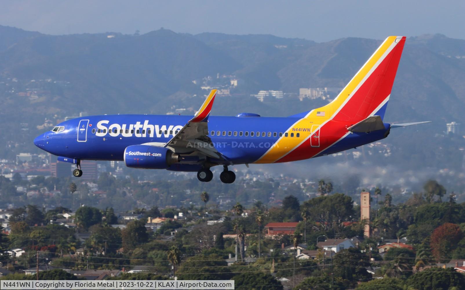 N441WN, 2003 Boeing 737-7H4 C/N 29837, SWA 737 nc zx DEN-LAX