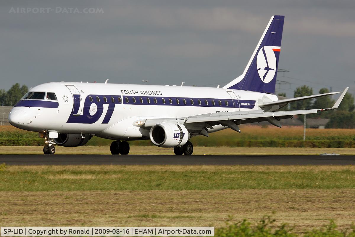 SP-LID, 2006 Embraer 175LR (ERJ-170-200LR) C/N 17000136, at spl