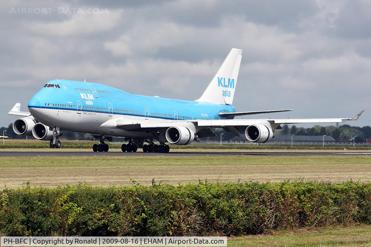 PH-BFC, 1989 Boeing 747-406BC C/N 23982, at spl