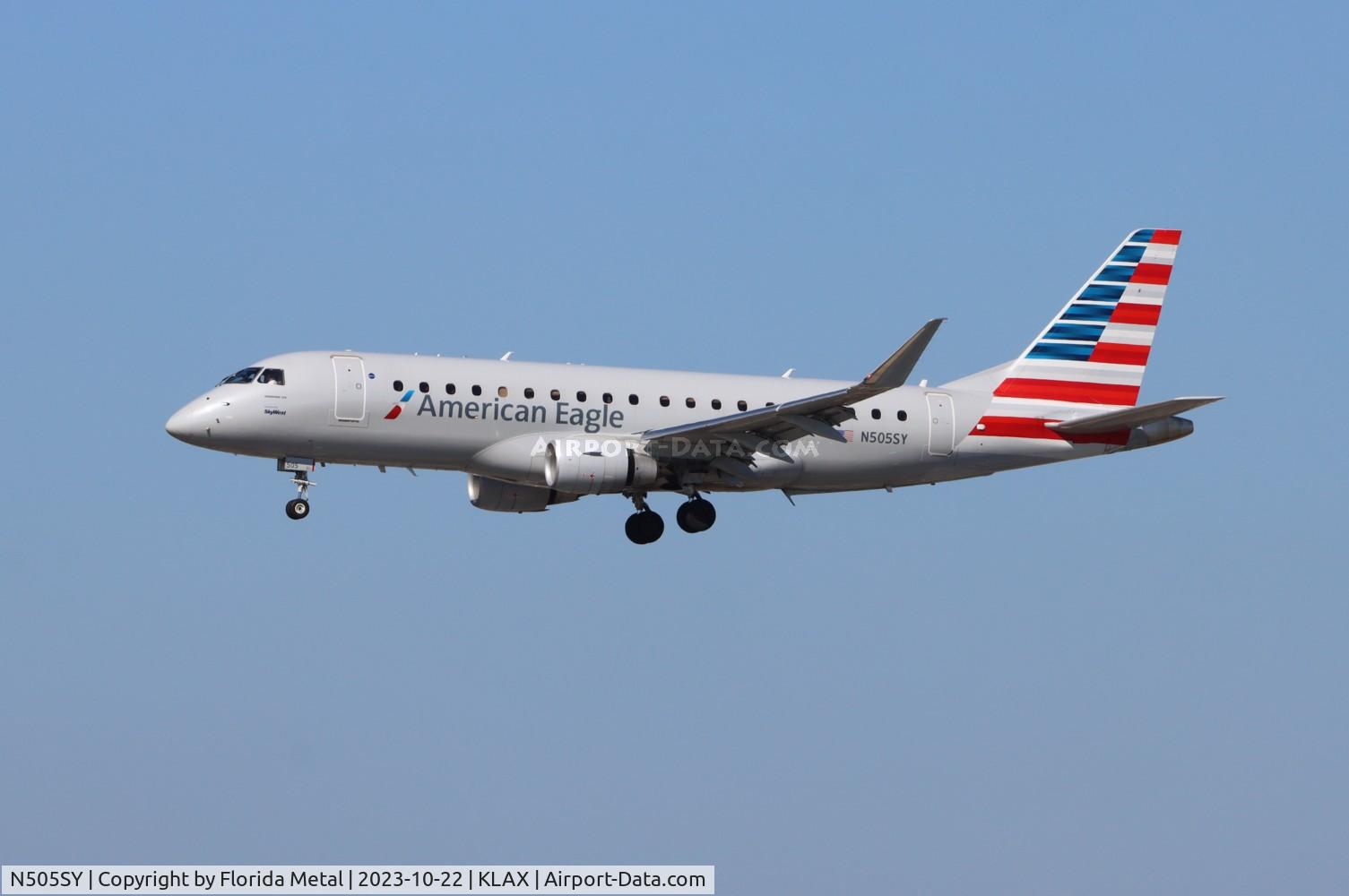 N505SY, Embraer 170-200LR C/N 17000886, SKW/AE E175 zx SMF-LAX