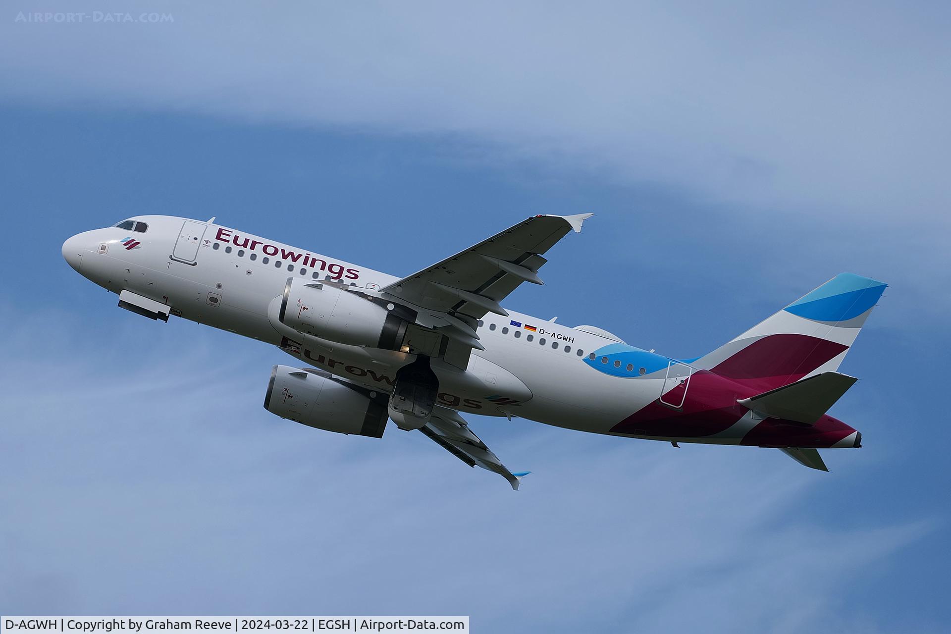 D-AGWH, 2007 Airbus A319-132 C/N 3352, Departing from Norwich.