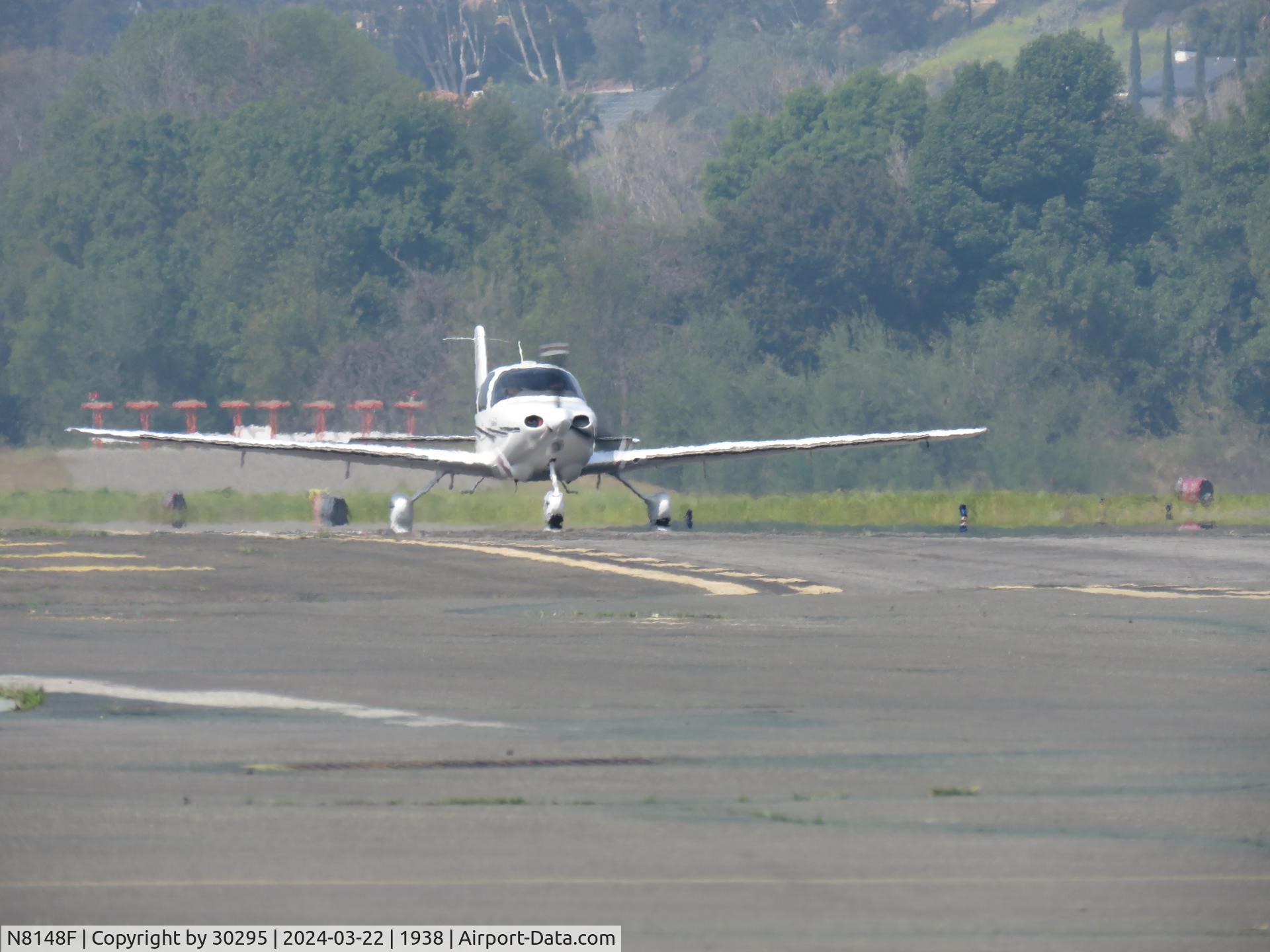 N8148F, 2003 Cirrus SR22 C/N 0769, Taxiing