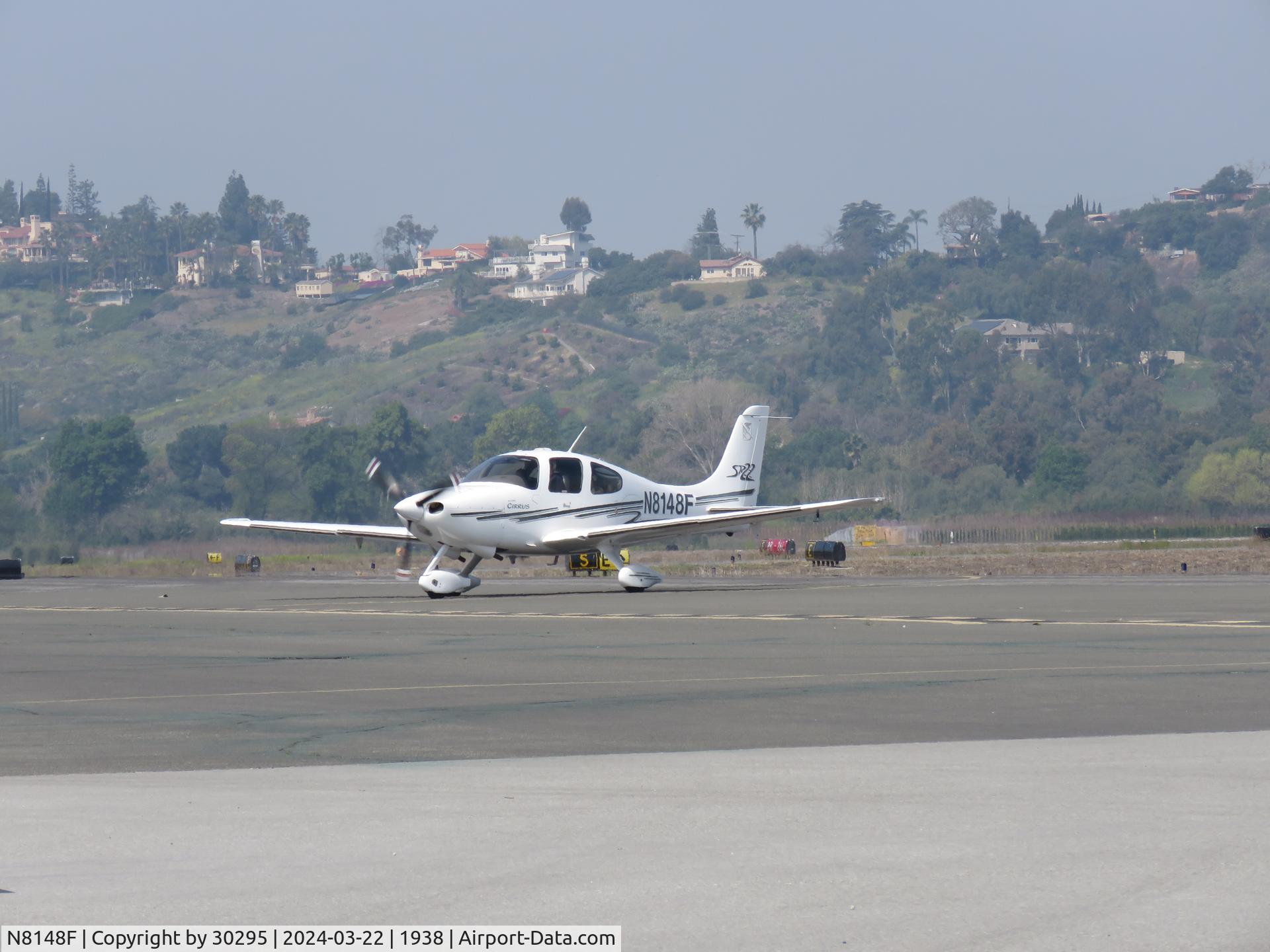 N8148F, 2003 Cirrus SR22 C/N 0769, Turning in to park