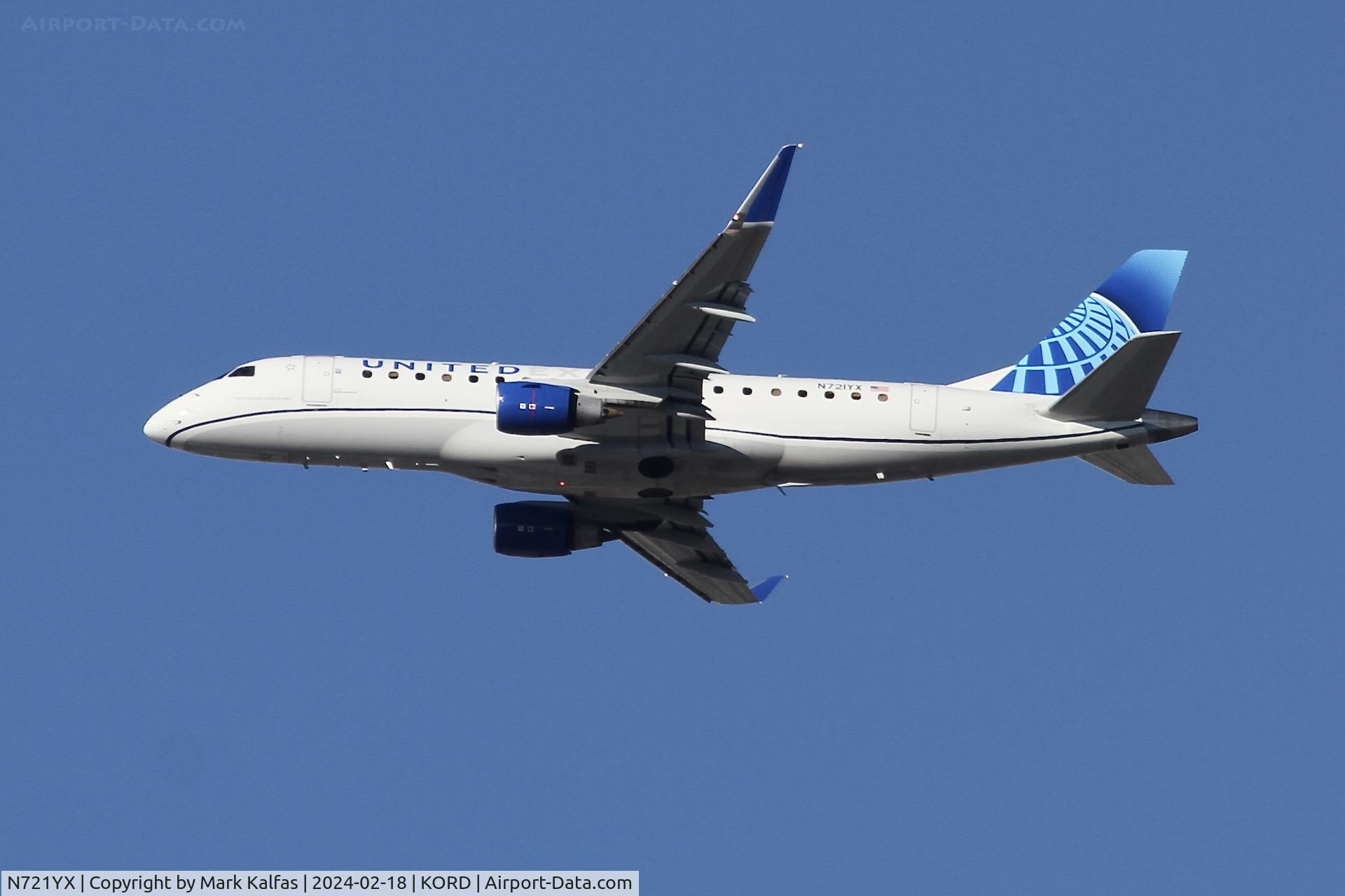 N721YX, 2015 Embraer 175LR (ERJ-170-200LR) C/N 17000493, E75L Republic Airways/United Express EMBRAER 175LW N721YX RPA3605 KORD-CVOW