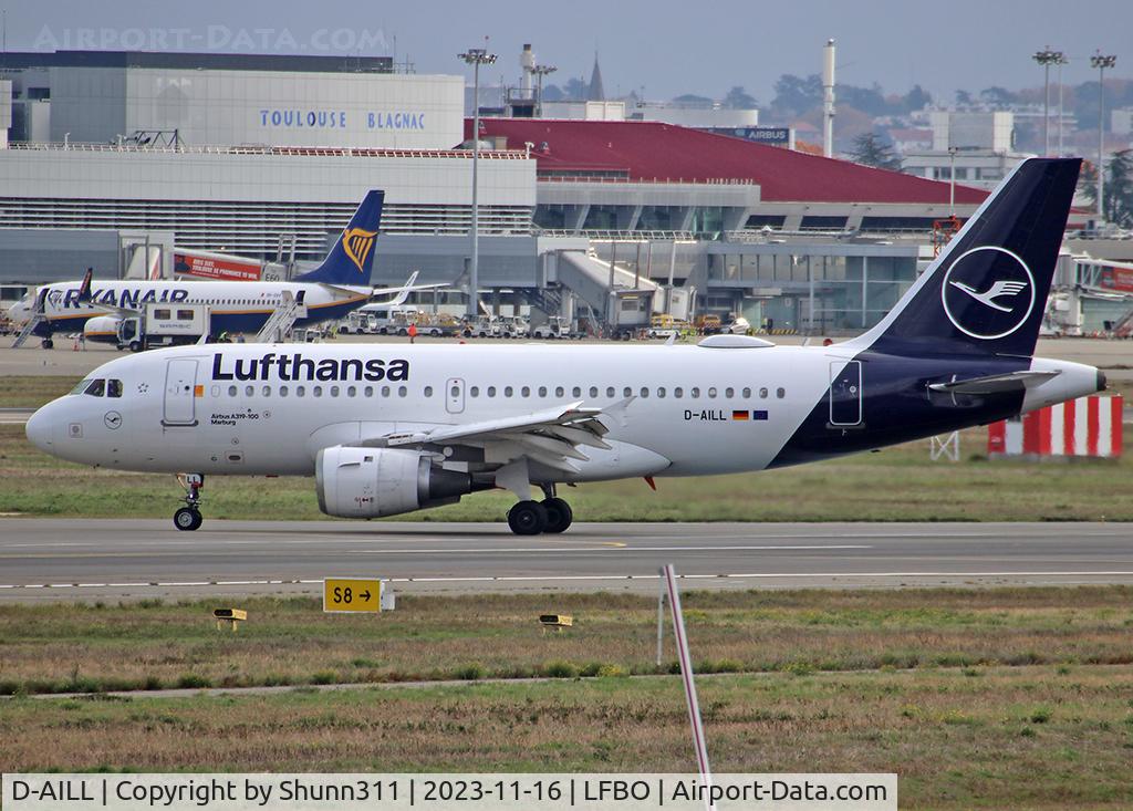 D-AILL, 1997 Airbus A319-114 C/N 689, Taxiing to the Terminal after landing... new c/s