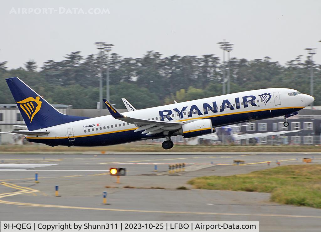 9H-QEG, 2018 Boeing 737-800 C/N 44821, Taking off from rwy 32L