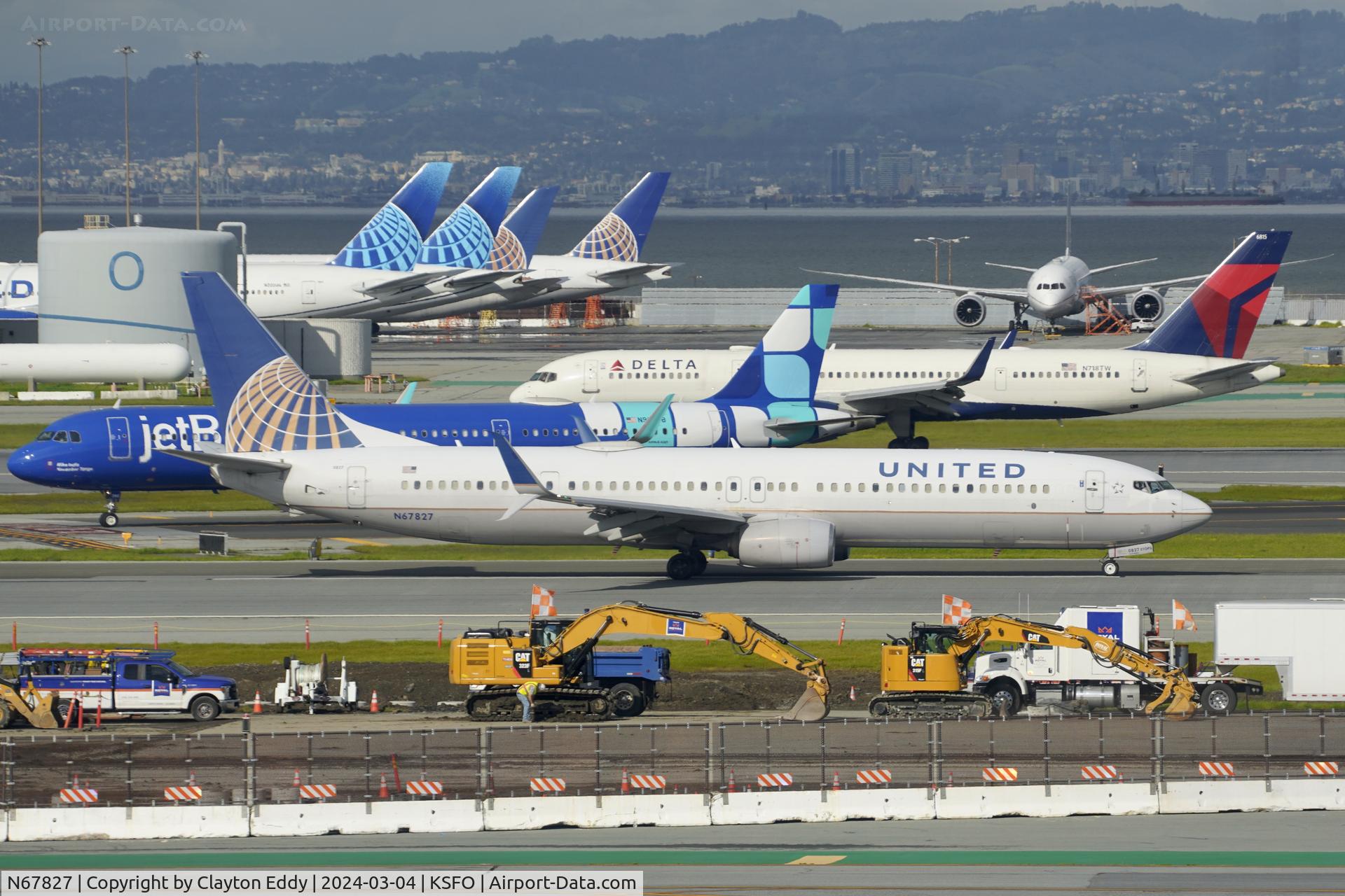 N67827, 2014 Boeing 737-924/ER C/N 44581, Sky Terrace SFO 2024.