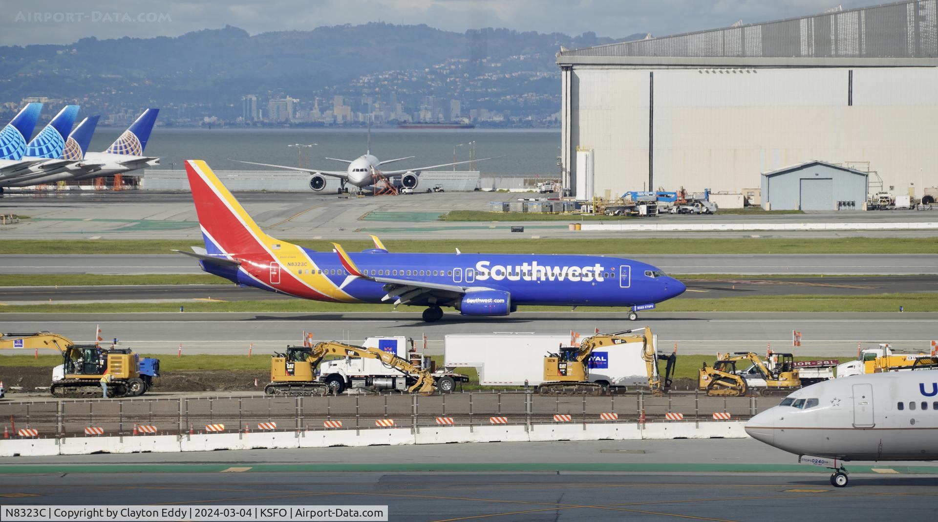 N8323C, 2012 Boeing 737-8H4 C/N 37005, Sky Terrace SFO 2024.