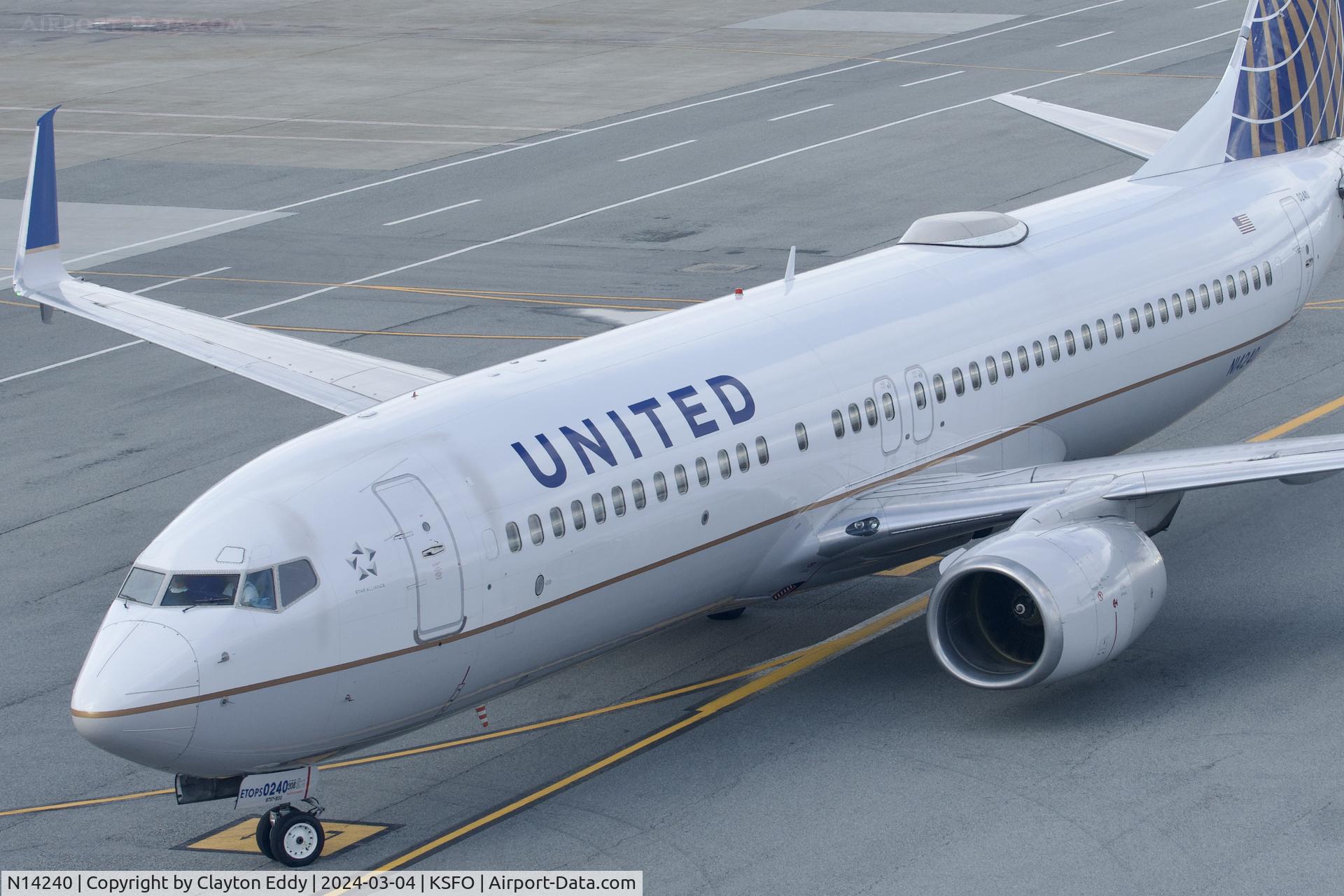 N14240, 1999 Boeing 737-824 C/N 28952, Sky Terrace SFO 2024.
