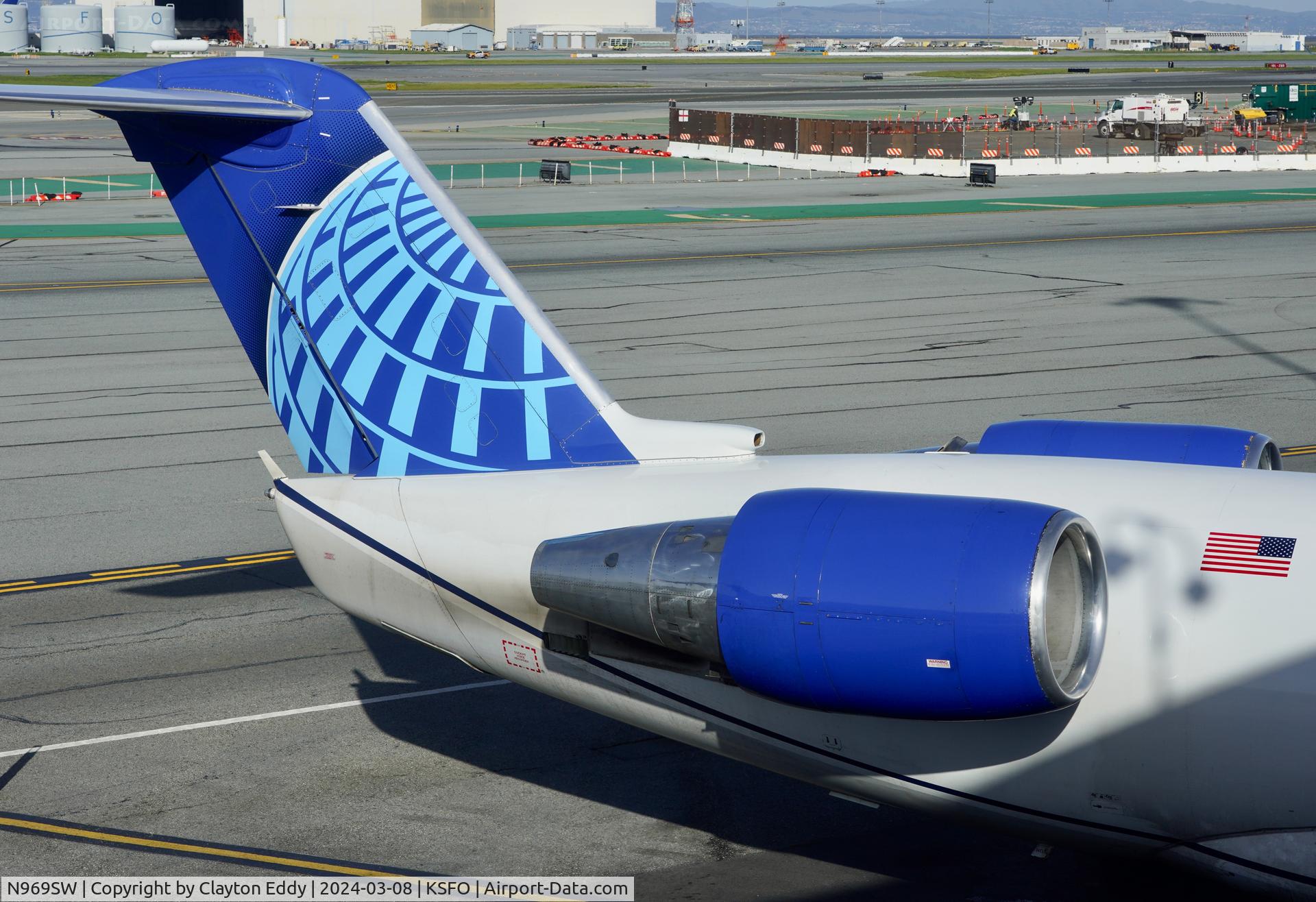 N969SW, 2003 Bombardier CRJ-200ER (CL-600-2B19) C/N 7876, SFO 2024.