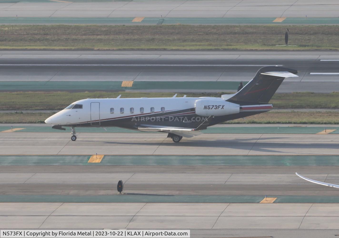 N573FX, 2015 Bombardier Challenger 350 C/N 20564, Challenger 350 zx