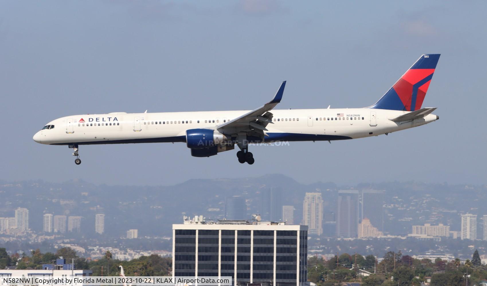 N582NW, 2002 Boeing 757-351 C/N 32981, DAL 753 zx ATL-LAX