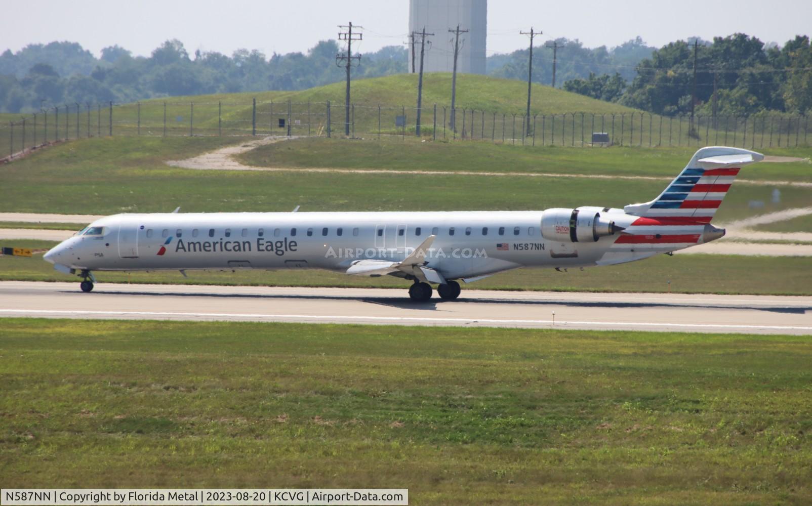 N587NN, 2016 Bombardier CRJ-900 C/N 15390, JIA/AE CRJ9 zx PHL-CVG
