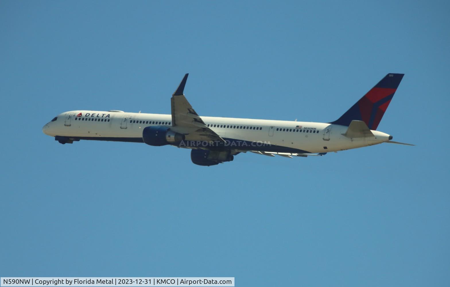 N590NW, 2003 Boeing 757-351 C/N 32990, DAL 753 zx MCO-MSP