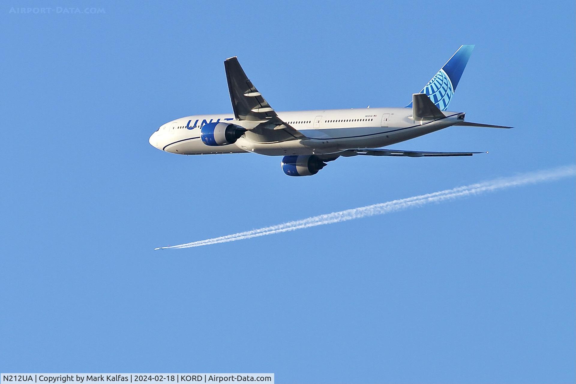 N212UA, 2000 Boeing 777-222 C/N 30218, B772 United Airlines Boeing 777-222  N212UA UAL1755 ORD-SFO