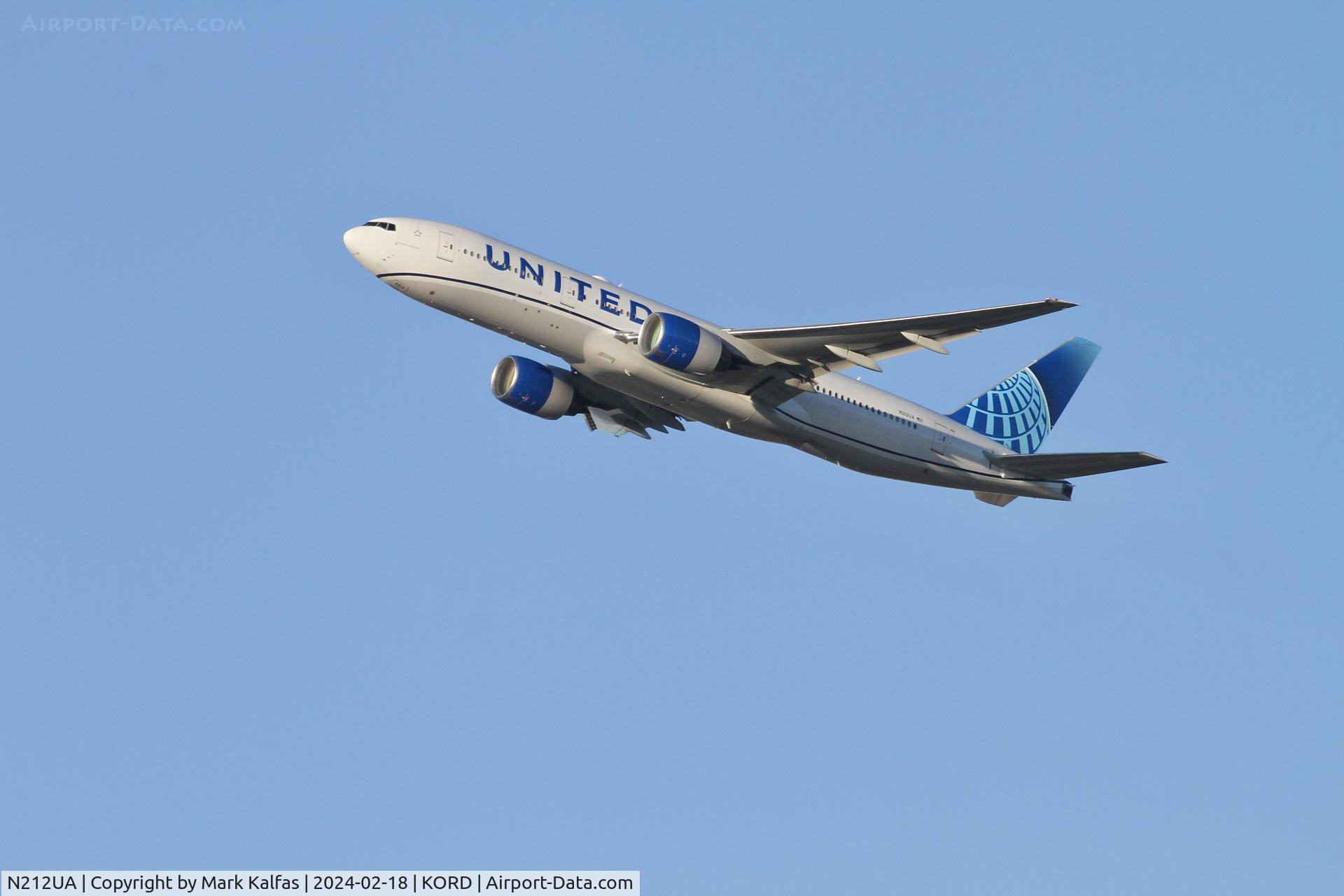 N212UA, 2000 Boeing 777-222 C/N 30218, B772 United Airlines Boeing 777-222  N212UA UAL1755 ORD-SFO
