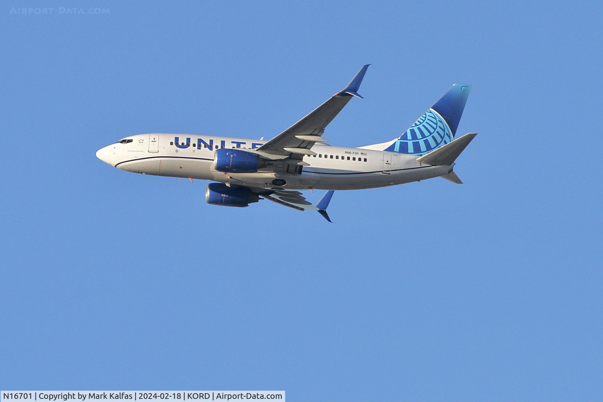 N16701, 1998 Boeing 737-724 C/N 28762, B737 United Airlines BOEING 737-724 N16701 UAL463  ORD-SNA