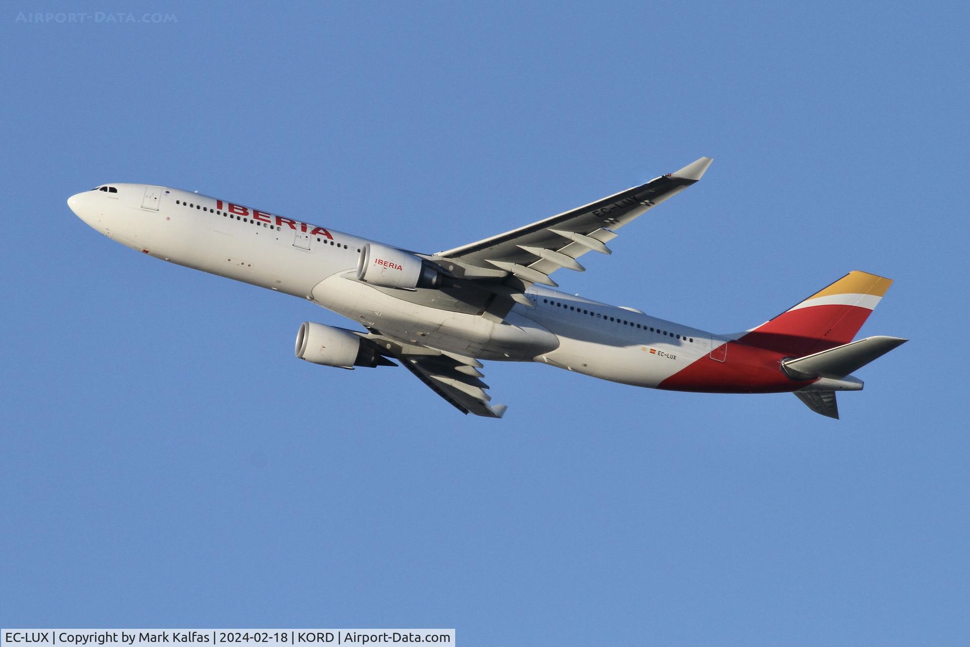 EC-LUX, 2013 Airbus A330-302 C/N 1405, A332 Iberia Airbus A330-302 EC-LUX IBE6274 KORD-LEMD