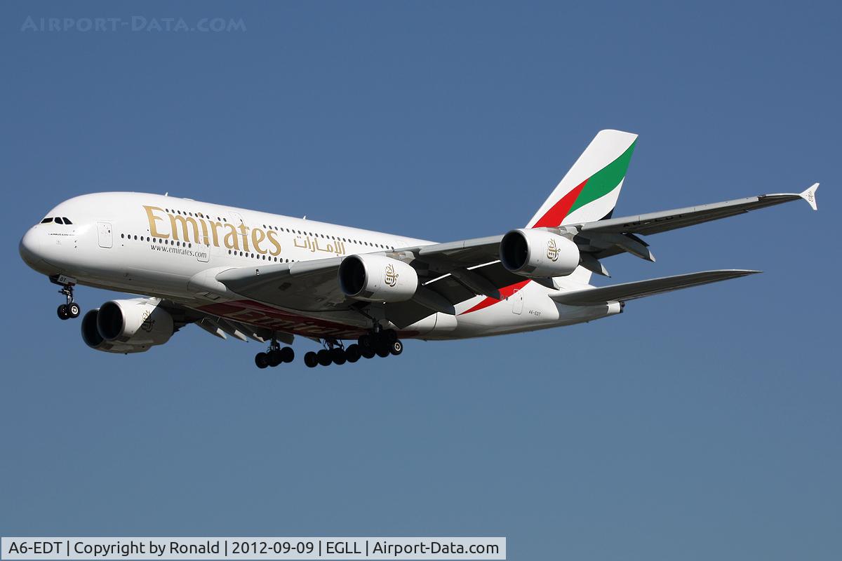 A6-EDT, 2011 Airbus A380-861 C/N 090, at lhr