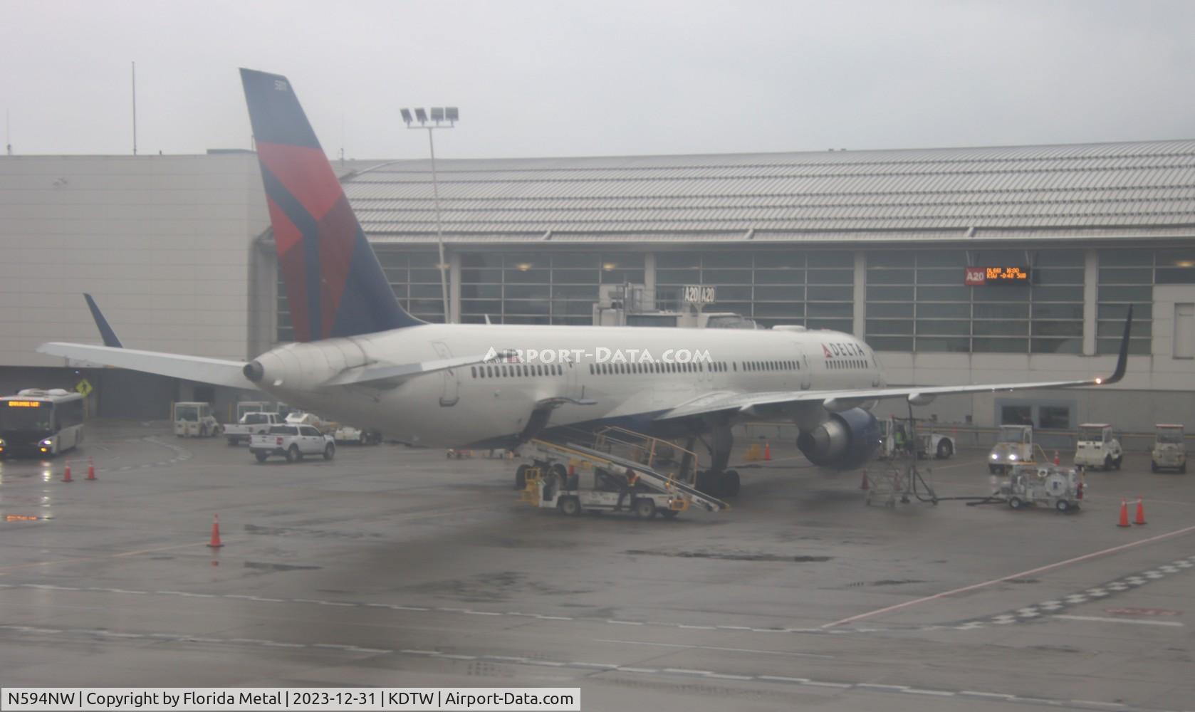N594NW, 2003 Boeing 757-351 C/N 32994, DAL 753 zx DTW-RSW