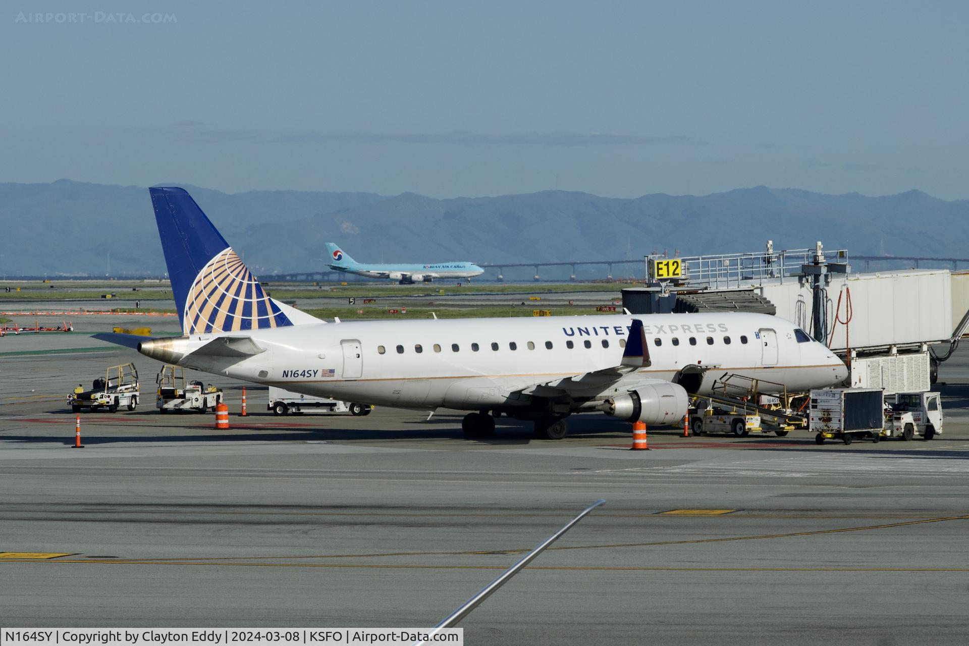N164SY, 2016 Embraer 175LR (ERJ-170-200LR) C/N 17000603, SFO 2024.