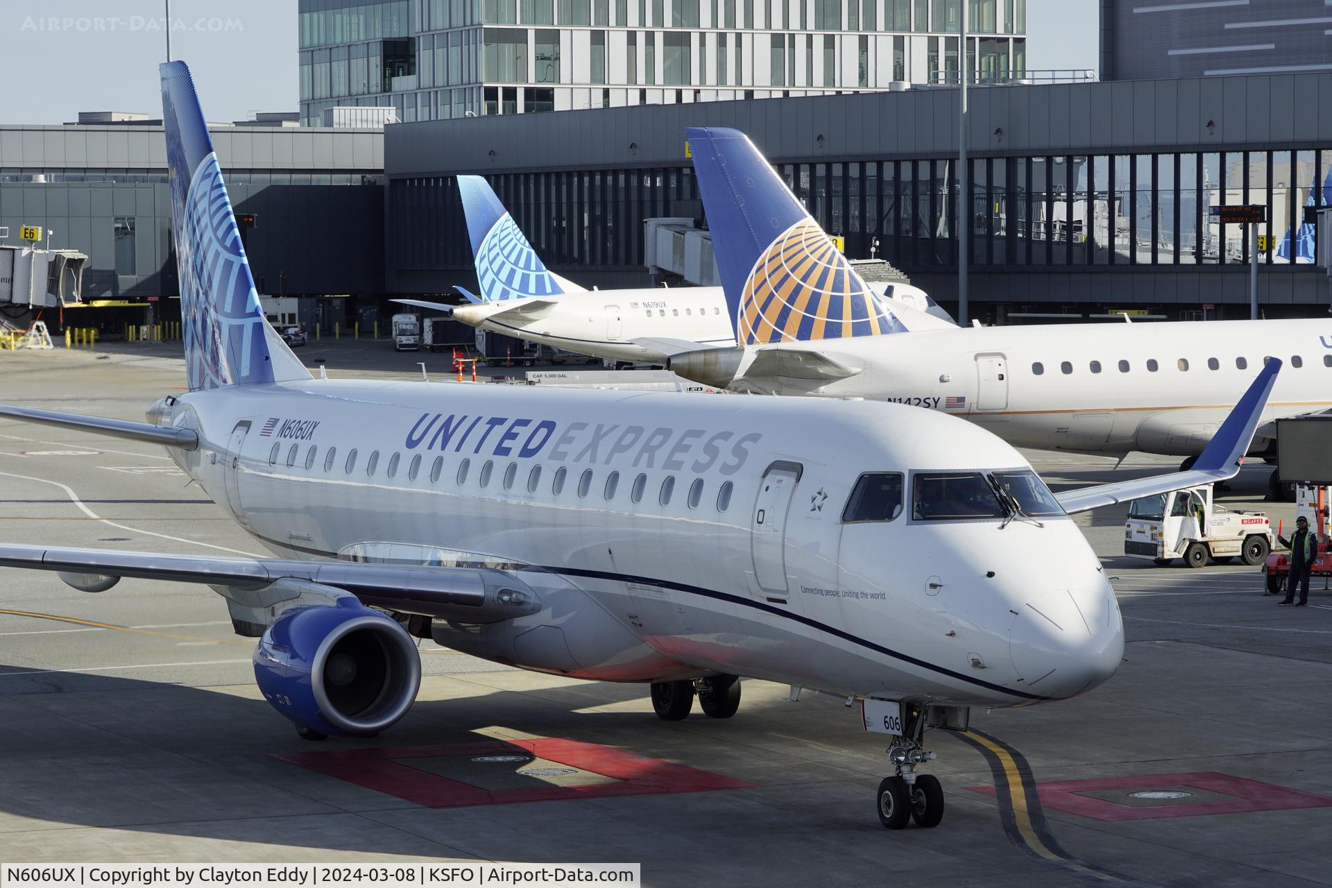 N606UX, 2019 Embraer 175LR (ERJ-170-200LR) C/N 17000803, SFO 2024.