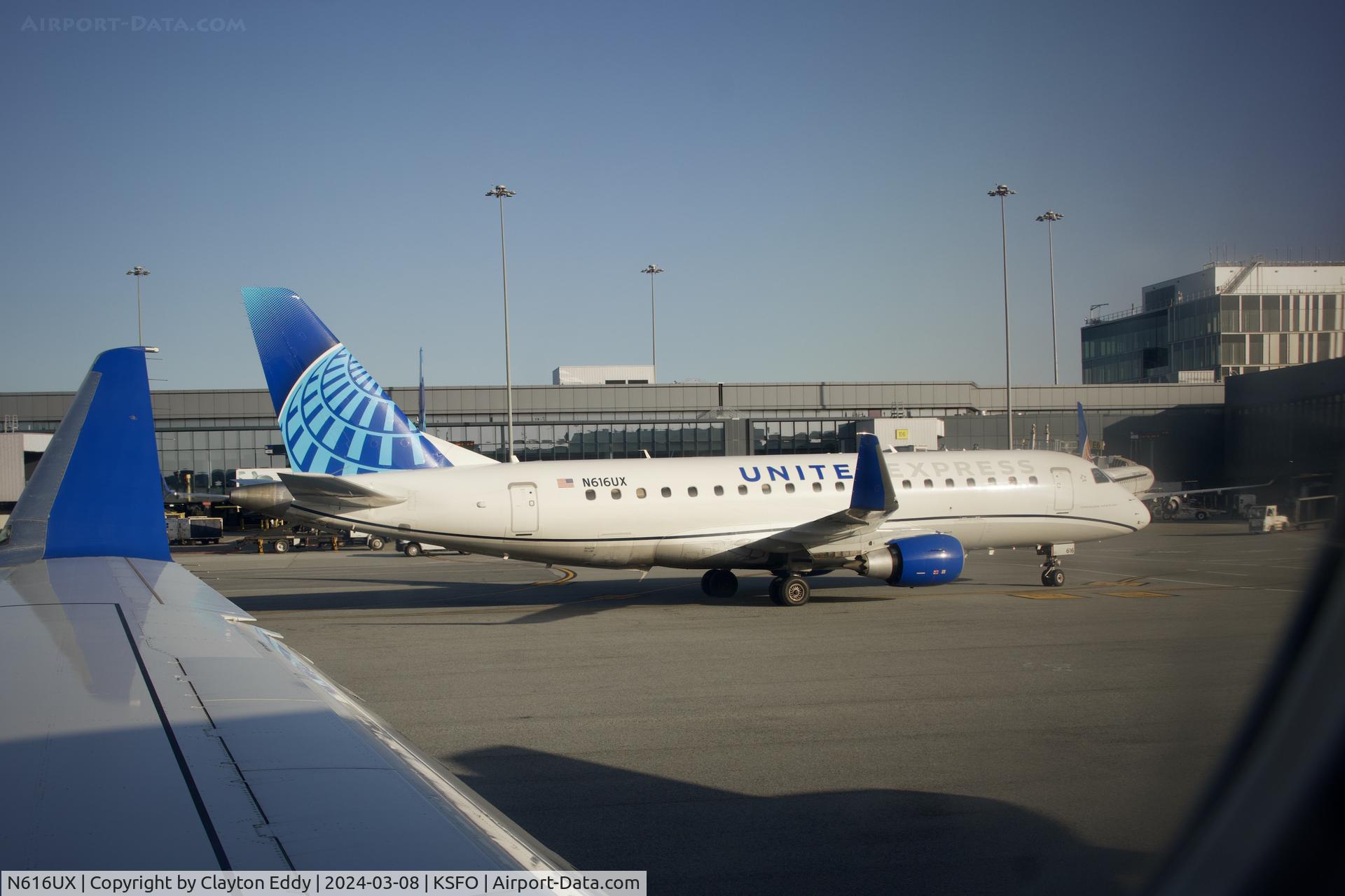 N616UX, 2019 Embraer 175LR (ERJ-170-200LR) C/N 17000817, SFO 2024.