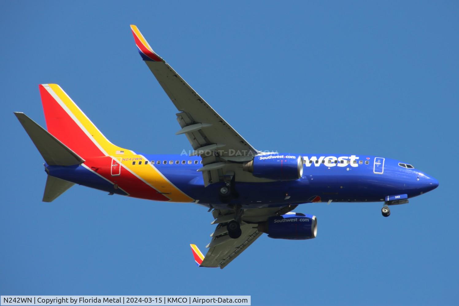 N242WN, 2006 Boeing 737-7H4 C/N 32505, SWA 737 nc zx MEM-MCO
