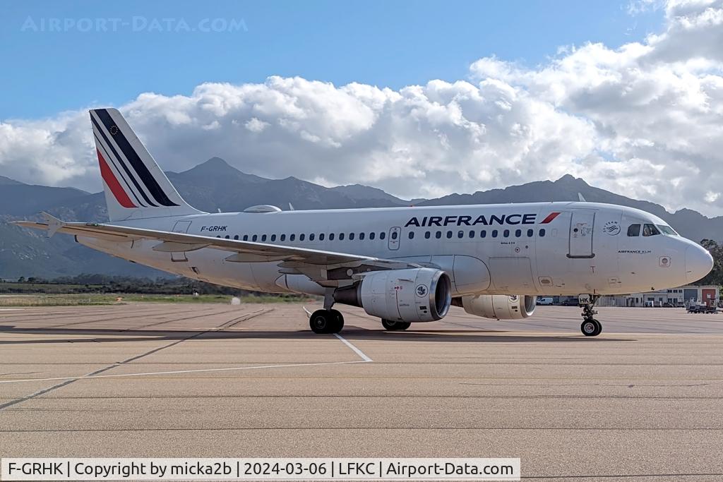F-GRHK, 2000 Airbus A319-111 C/N 1190, Taxiing