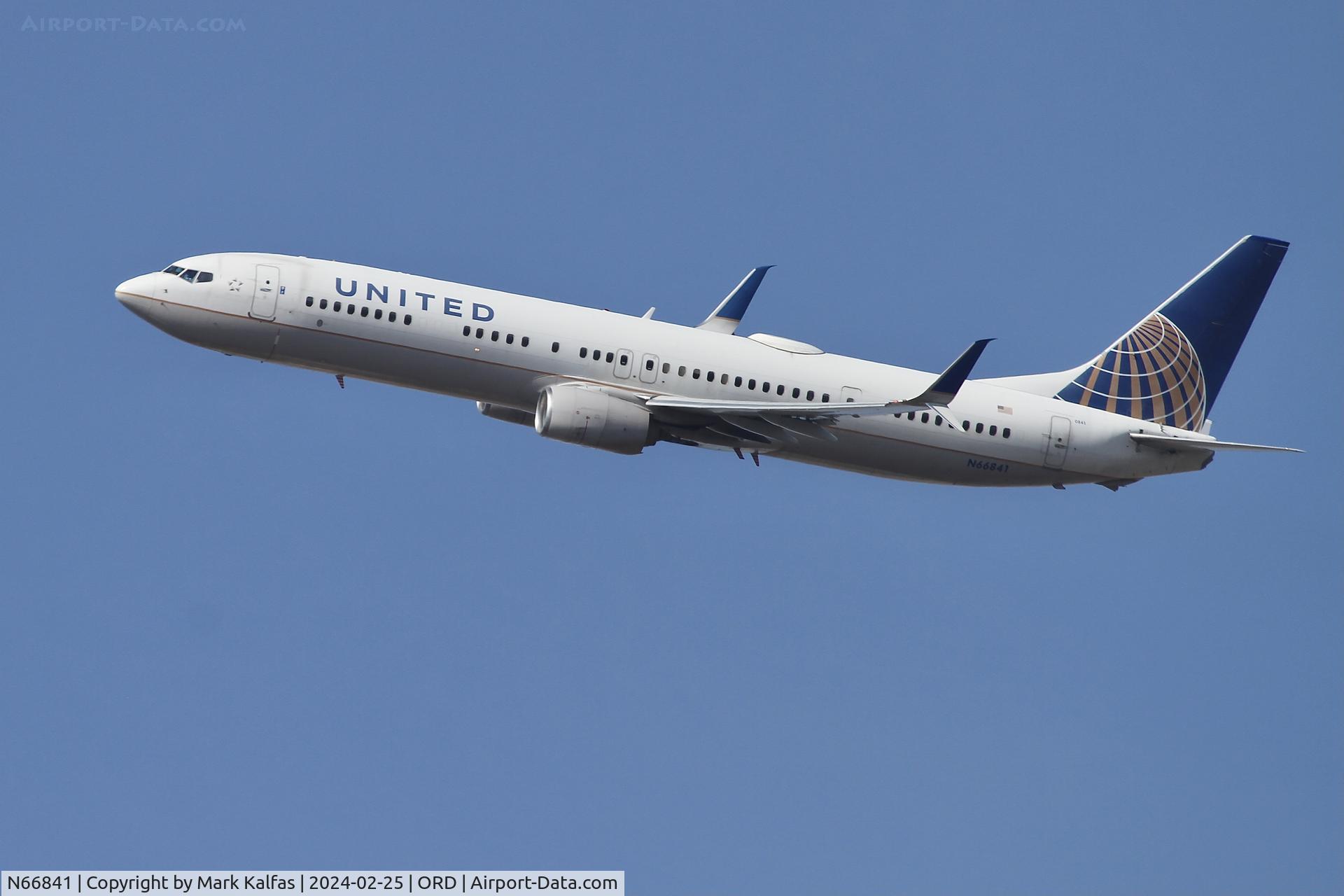 N66841, 2015 Boeing 737-924/ER C/N 42182, B739 United Airlines  BOEING 737-924ER N66841 UAL561 ORD-MCO