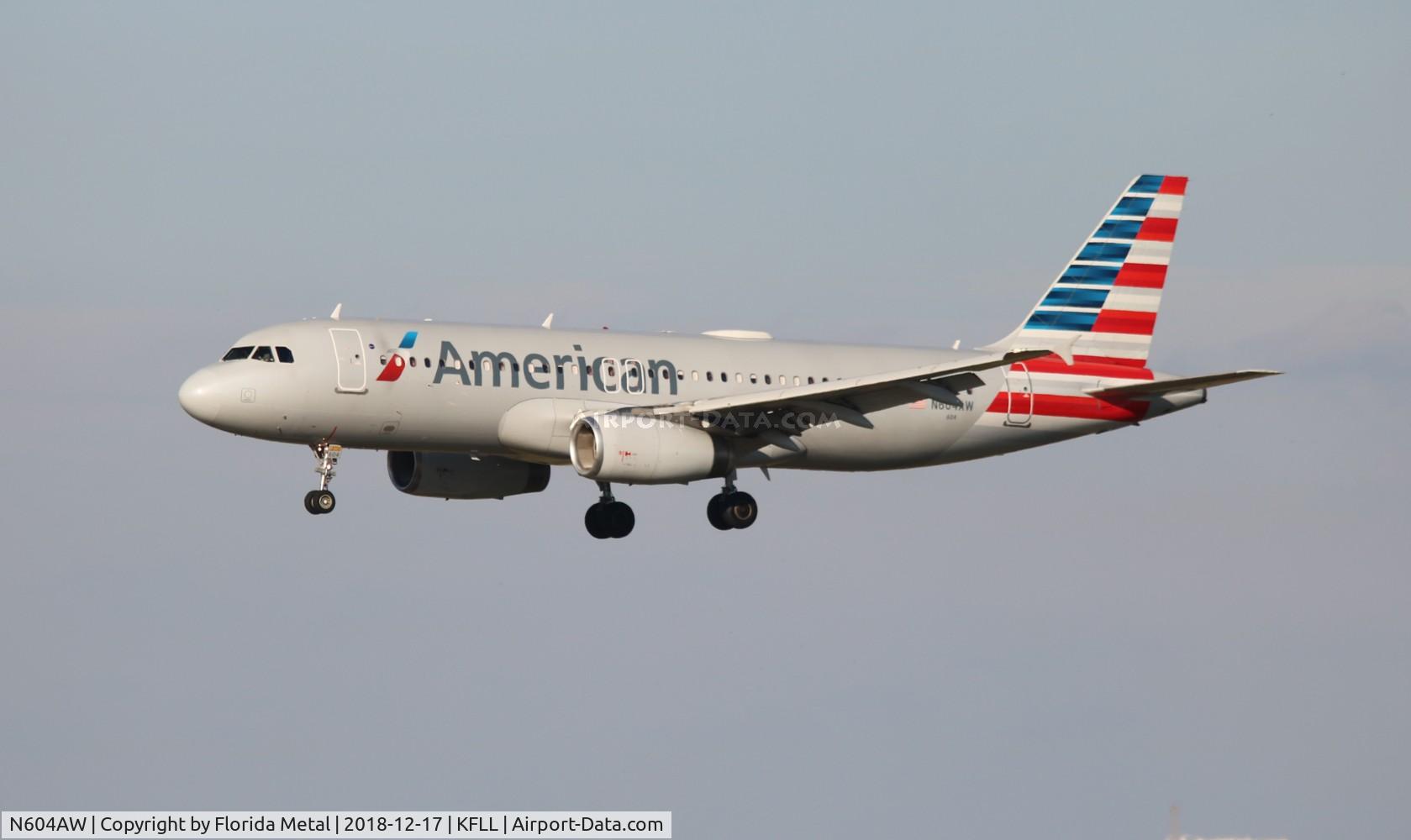 N604AW, 2000 Airbus A320-232 C/N 1196, AAL A320 zx PHX-FLL