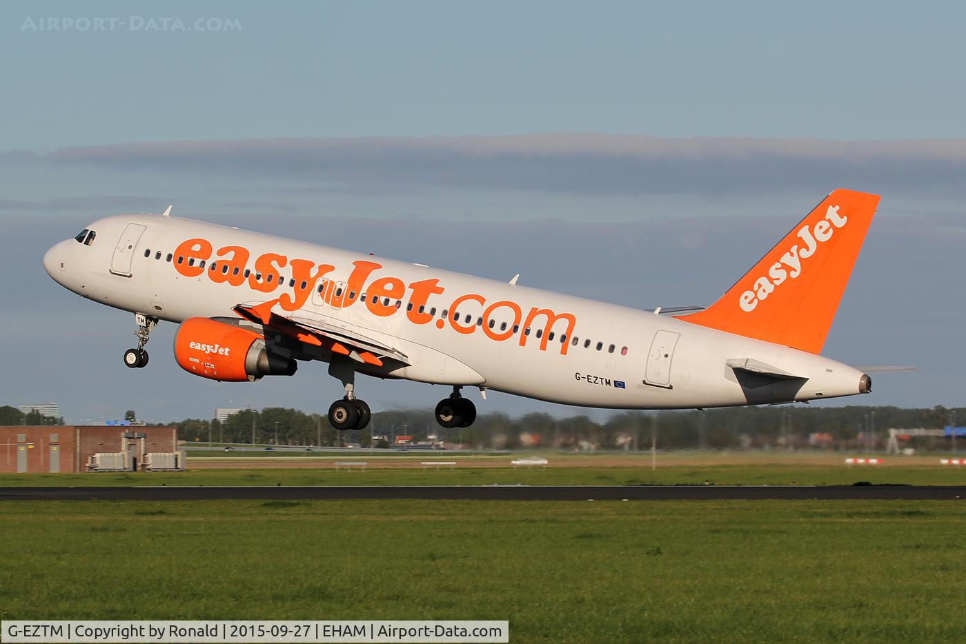 G-EZTM, 2009 Airbus A320-214 C/N 4014, at spl