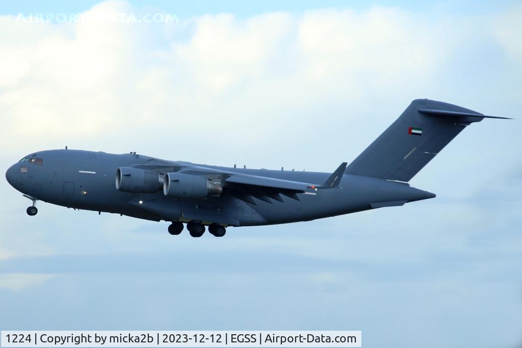 1224, Boeing C-17A Globemaster III C/N F-235/UE-2, Landing
