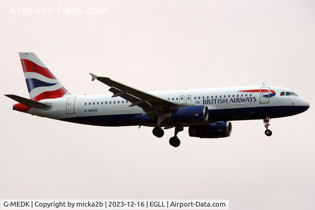 G-MEDK, 2005 Airbus A320-232 C/N 2441, Landing