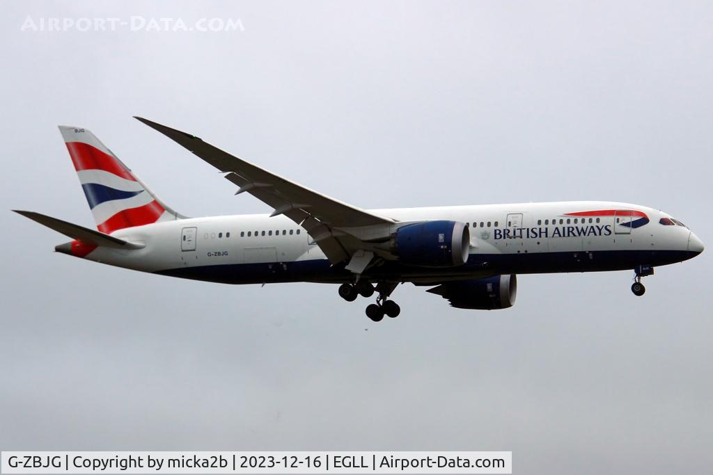 G-ZBJG, 2014 Boeing 787-8 Dreamliner C/N 38614, Landing