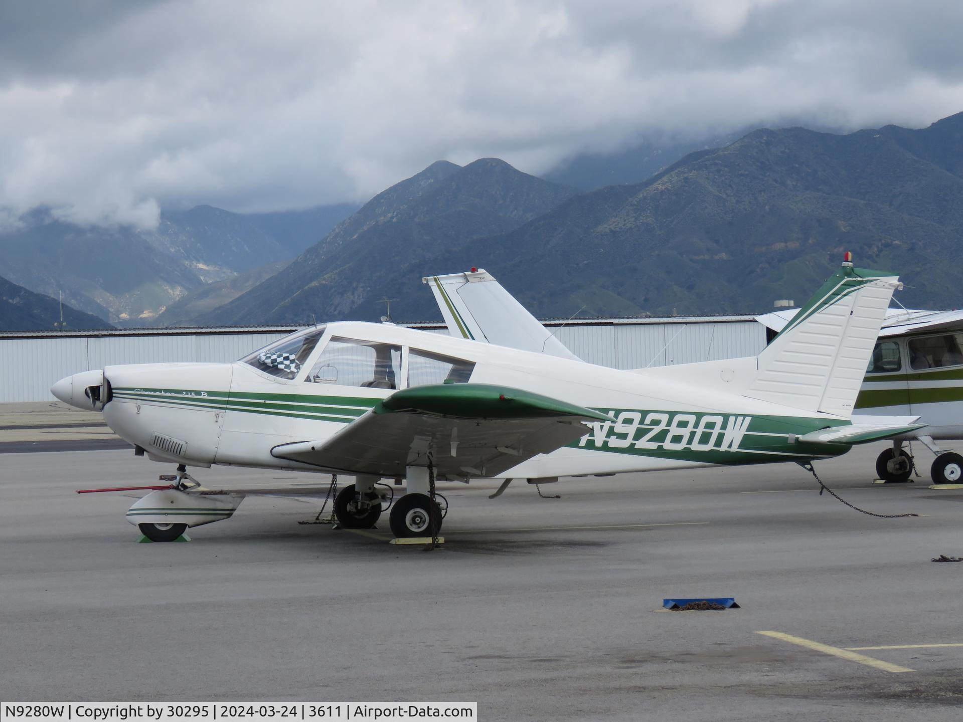 N9280W, 1967 Piper PA-28-235 C/N 28-10954, Parked