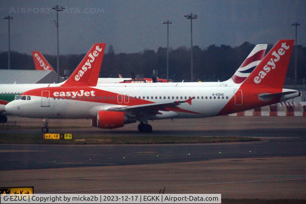 G-EZUC, 2011 Airbus A320-214 C/N 4591, Taxiing