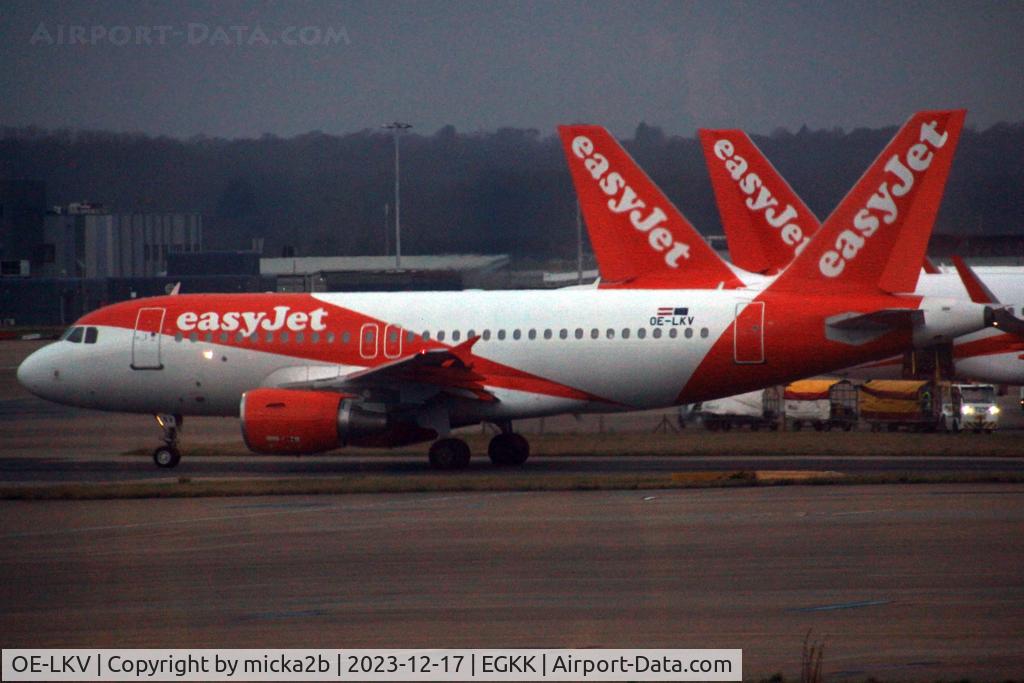 OE-LKV, 2011 Airbus A319-111 C/N 4787, Taxiing