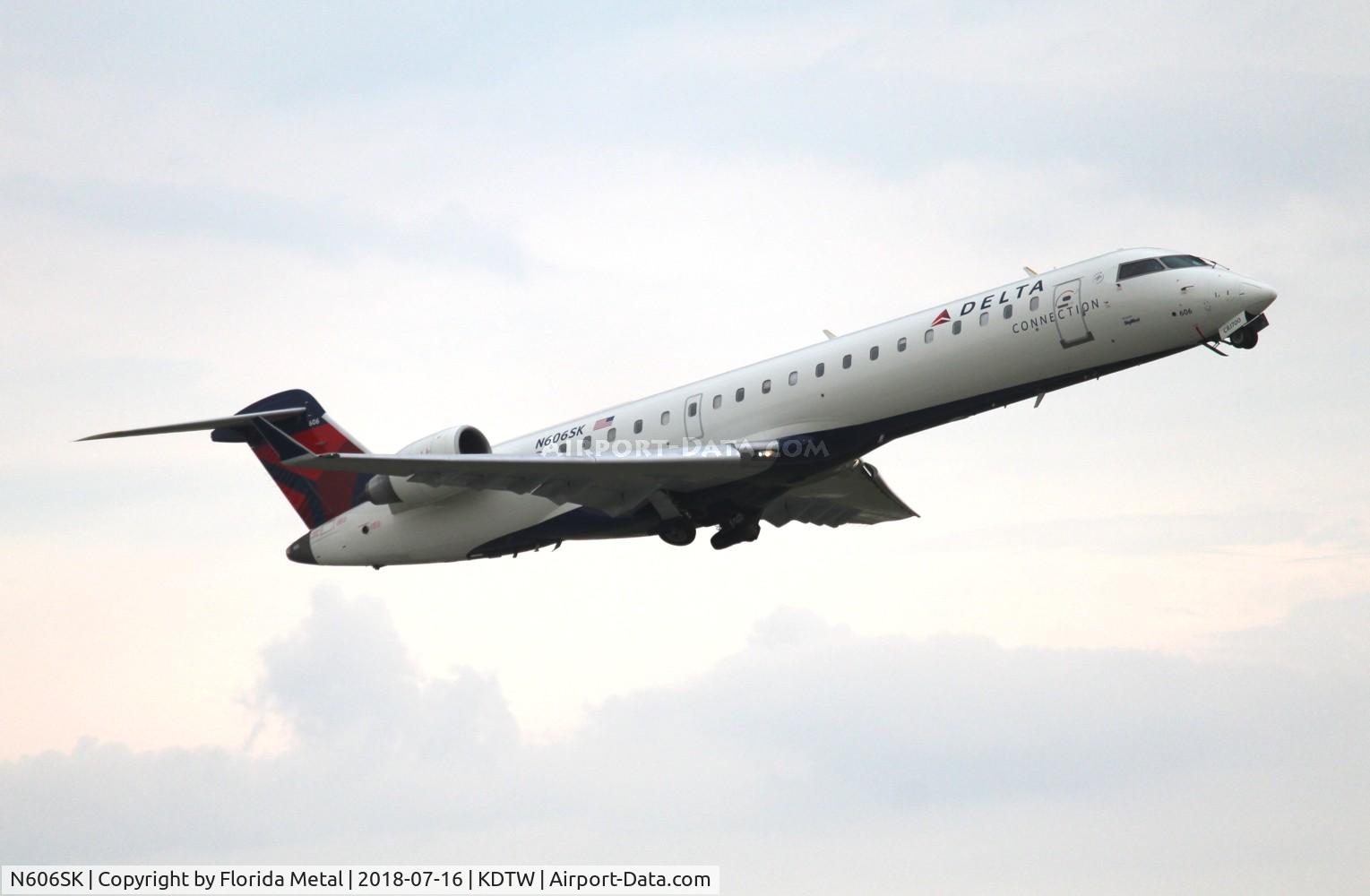 N606SK, 2006 Bombardier CRJ-700 (CL-600-2C10) Regional Jet C/N 10250, SKW/DAL CRJ7 zx DTW-BUF