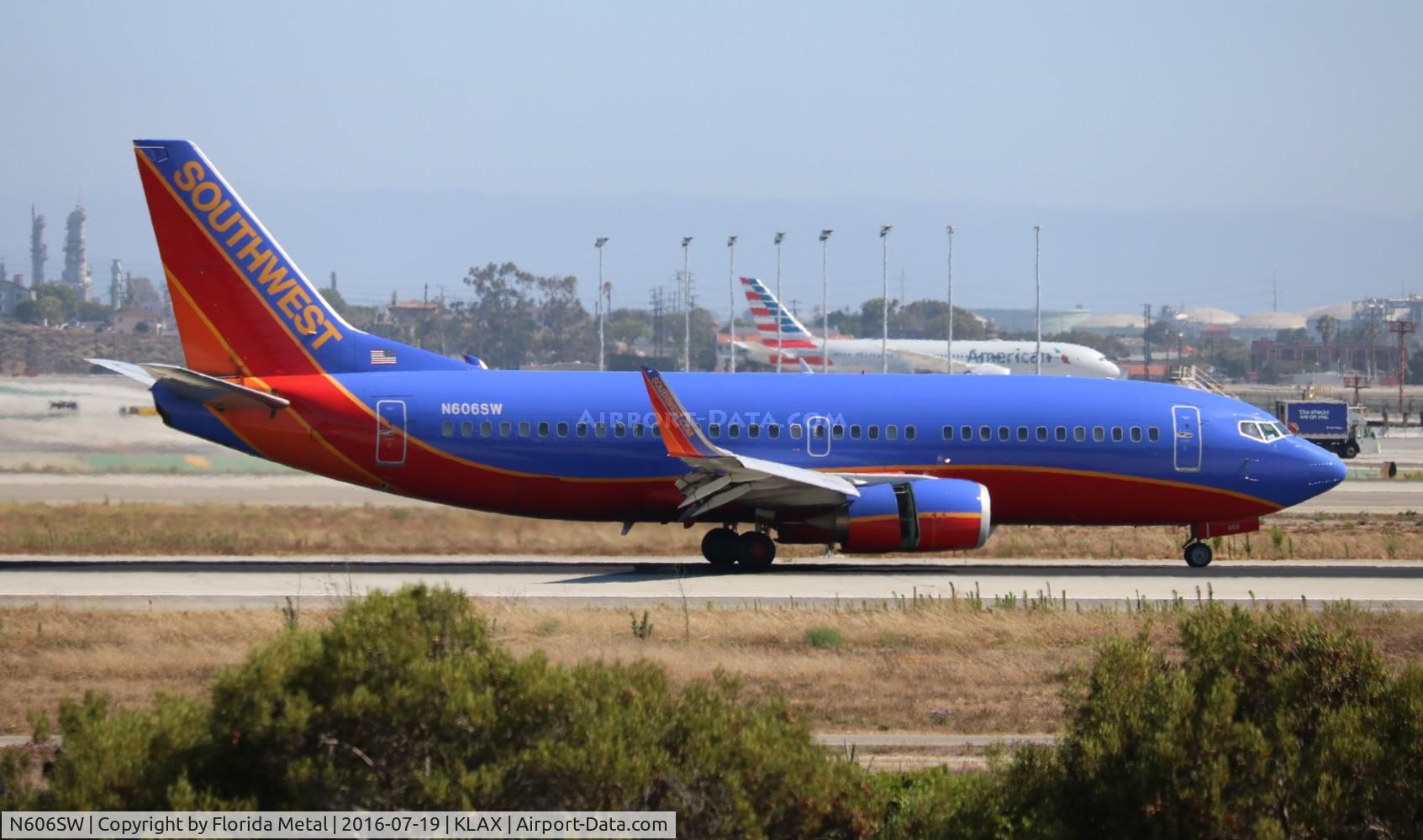 N606SW, 1995 Boeing 737-3H4 C/N 27926, SWA 733 oc zx SLC-LAX
