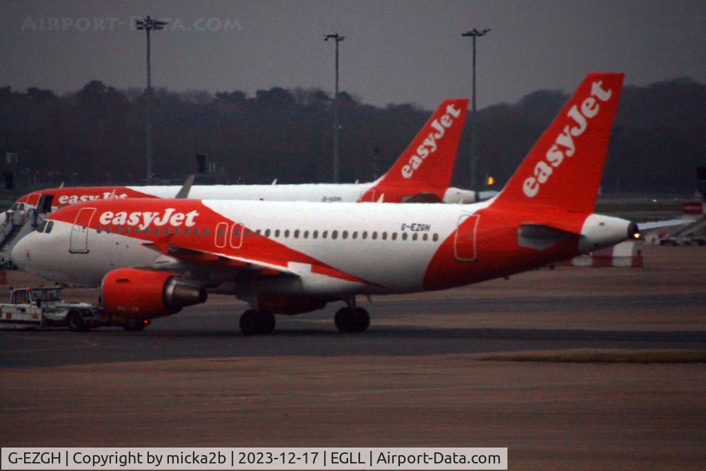 G-EZGH, 2011 Airbus A319-111 C/N 4667, Taxiing