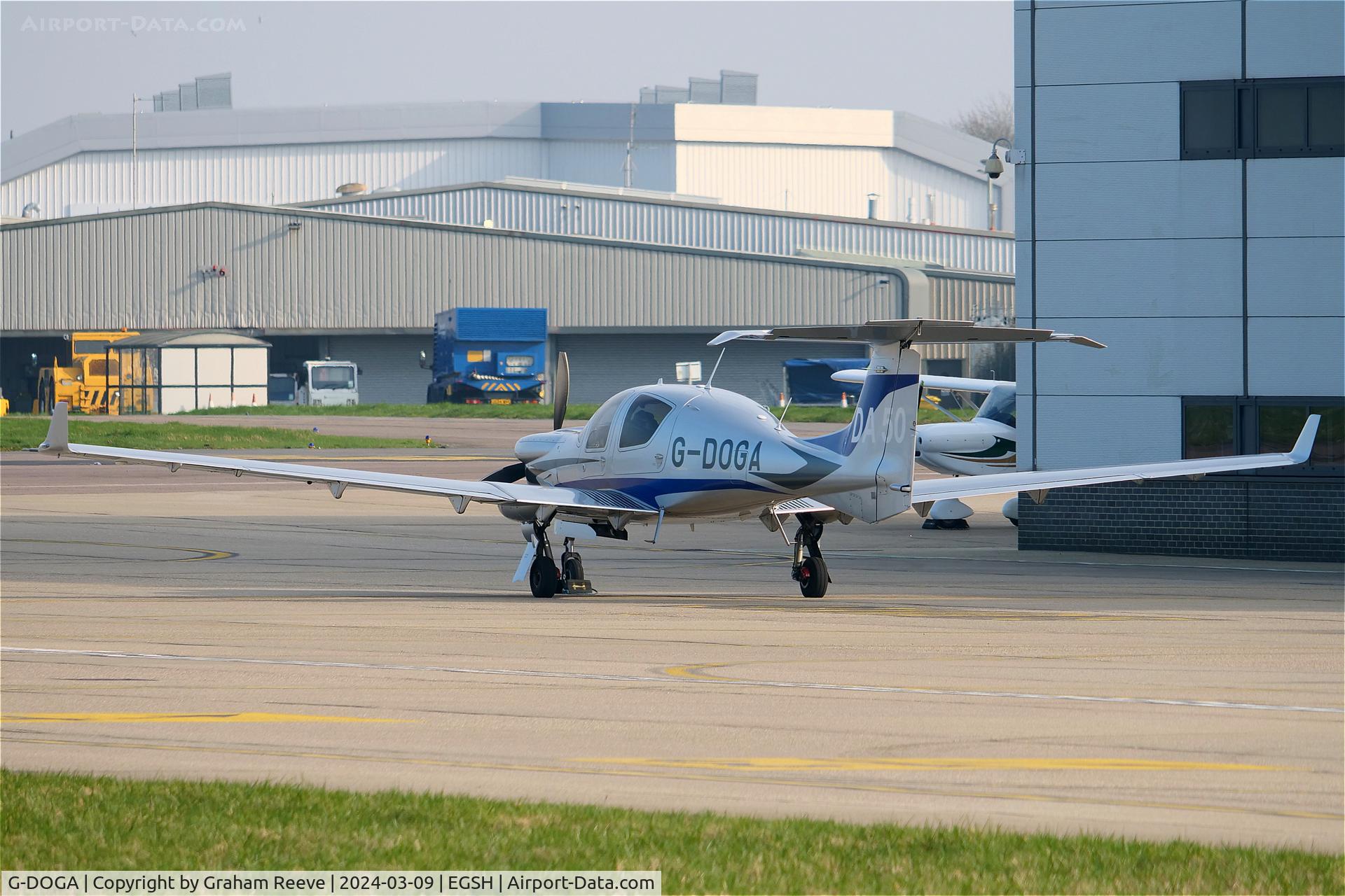 G-DOGA, 2021 Diamond DA-50C C/N 50.C.A.A.014, Parked at Norwich.