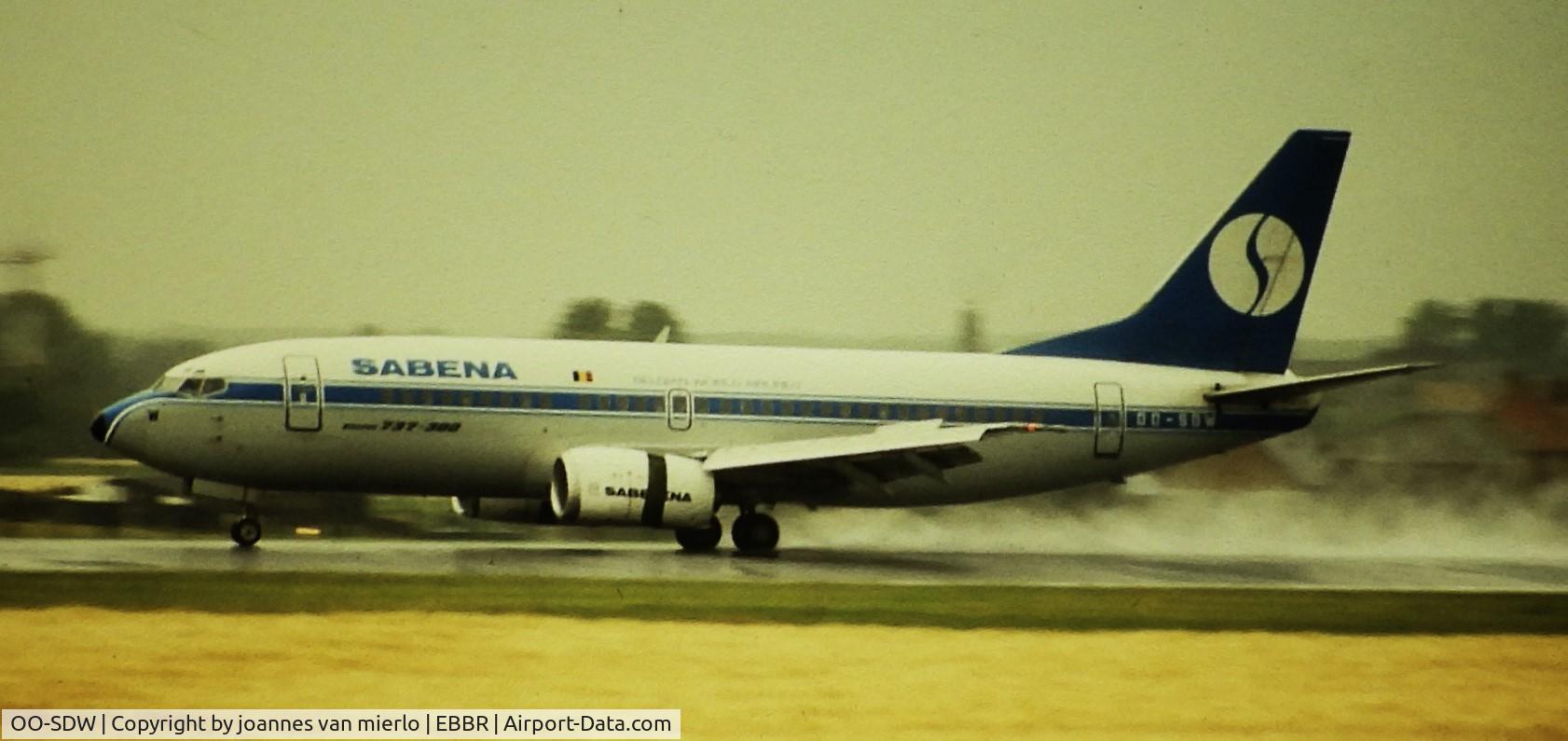 OO-SDW, 1987 Boeing 737-329 C/N 23772, ex-slide