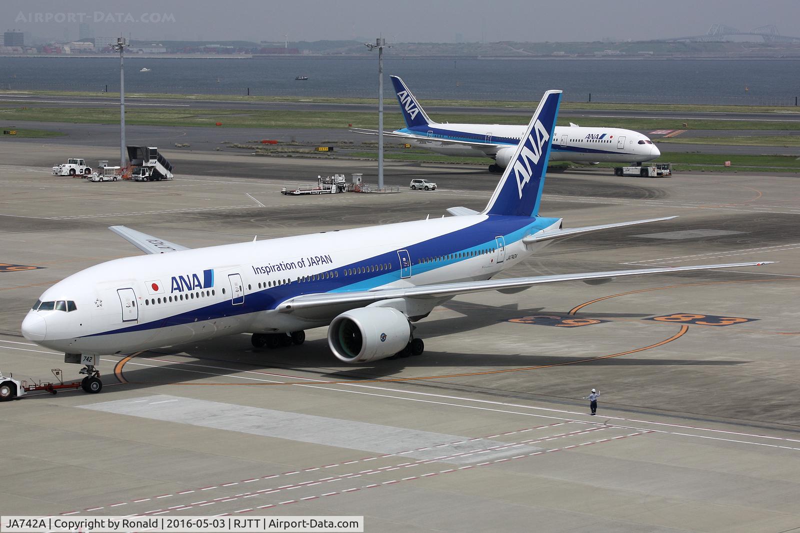 JA742A, 2012 Boeing 777-200 C/N 40901, at hnd