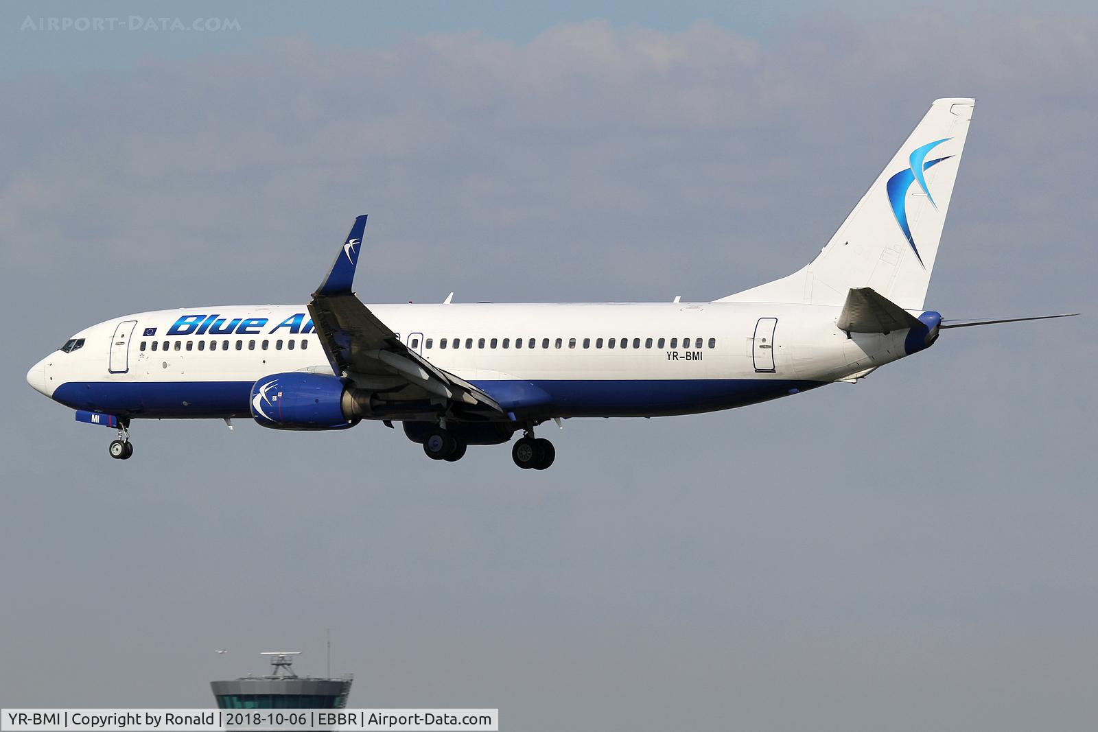 YR-BMI, 1998 Boeing 737-8K5 C/N 27980, at ebbr